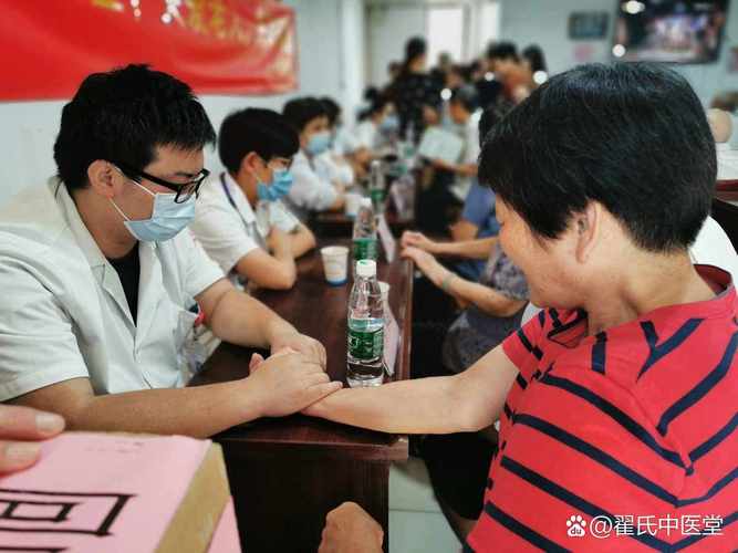 白衣執甲，何懼流言——對“持證免費咨詢”遭遇不解的思考
